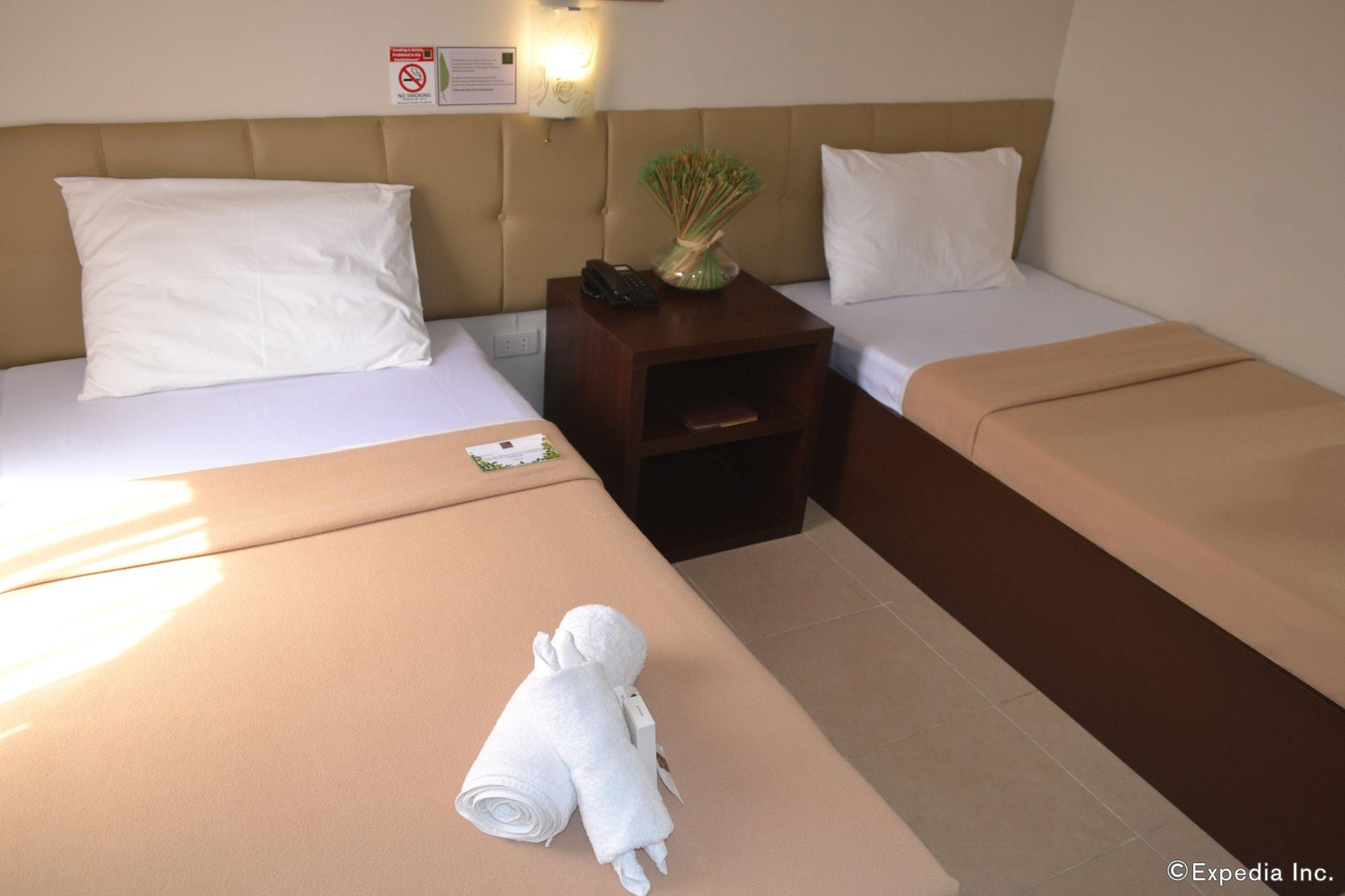 Columbus Plaza Hotel General Santos City Екстериор снимка