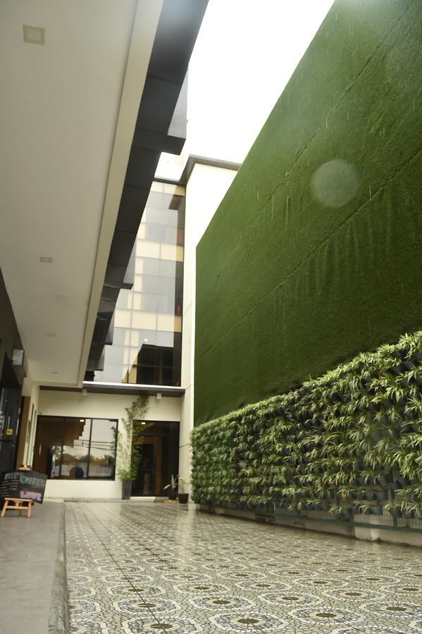 Columbus Plaza Hotel General Santos City Екстериор снимка