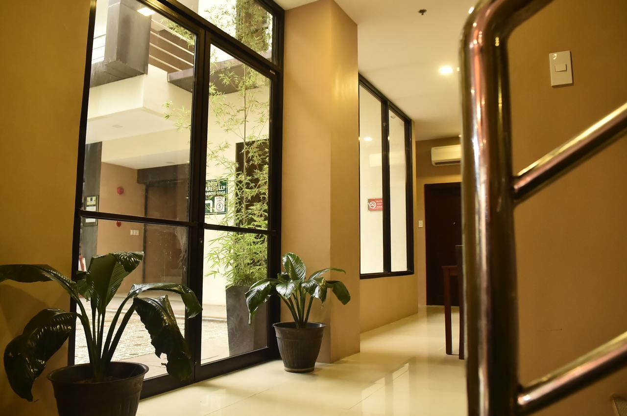 Columbus Plaza Hotel General Santos City Екстериор снимка