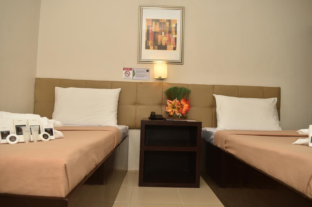 Columbus Plaza Hotel General Santos City Екстериор снимка