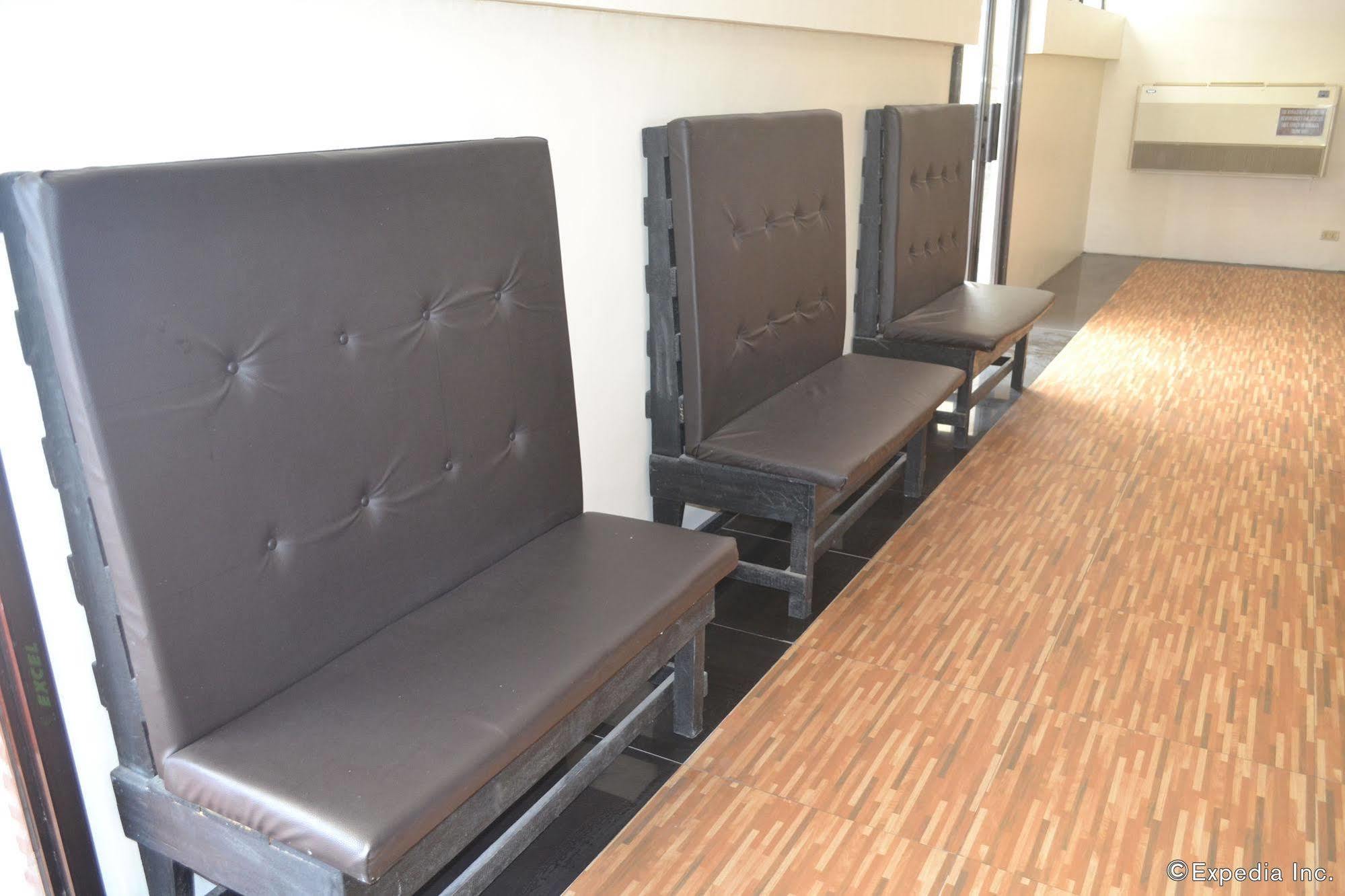 Columbus Plaza Hotel General Santos City Екстериор снимка